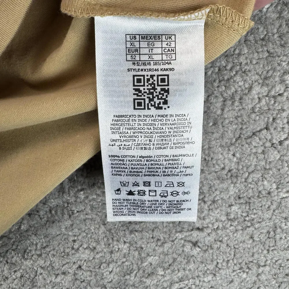 Guess Men's Greg Logo Crew Holofoil T-Shirt XL Toasted Taupe - Picture 6 of 8